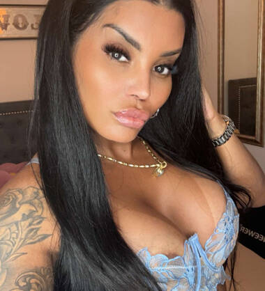 Bruna24@